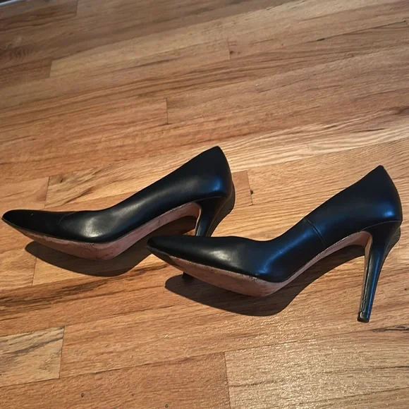 Cole Haan Grand OS Black Leather Heels Size 9 - Picture 2 of 5